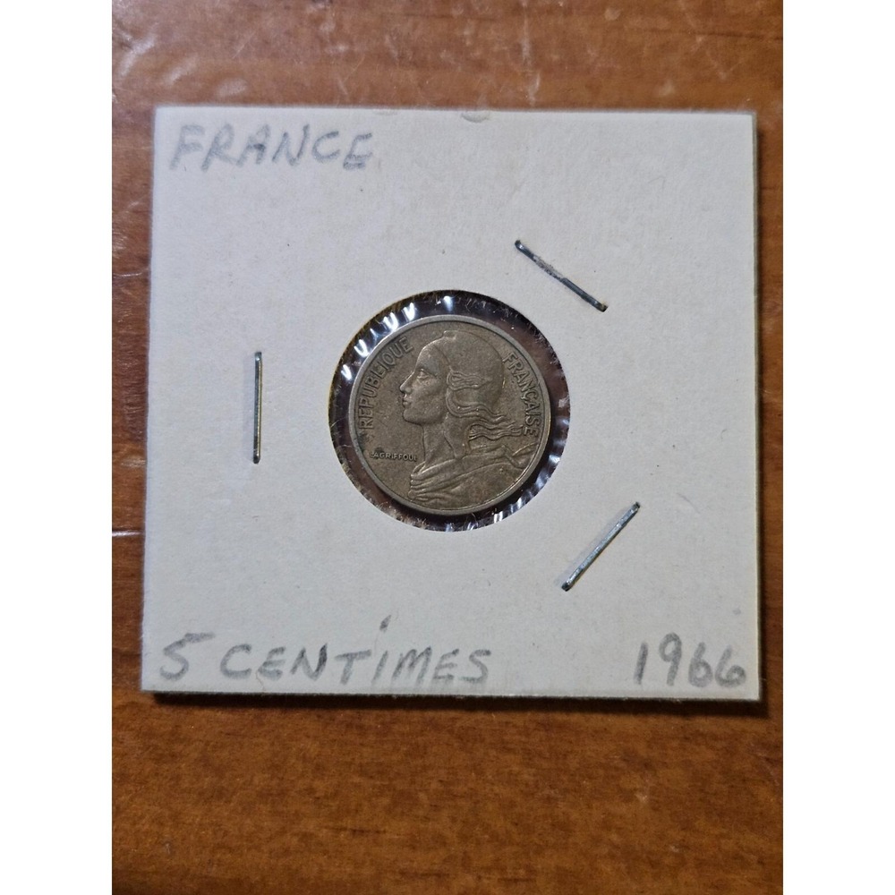 Good Condition French 1966 5 Centimes Coin